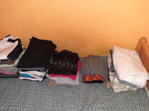 Donacija garderobe za porodicu Magovac 1
