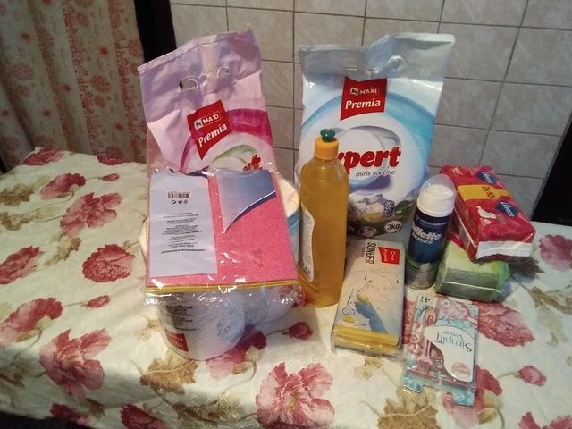 Namirnice za porodicu Sekulić 1