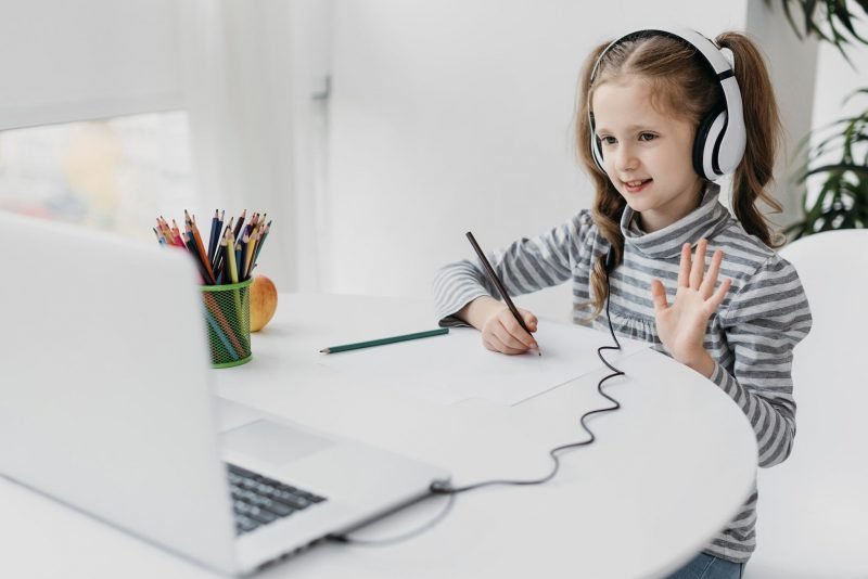 Započeli smo inicijativu za edukaciju dece i mladih u Srbiji! 3