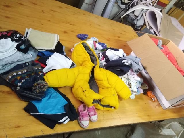 Donacija garderobe za porodicu Trajković 4 Donacija garderobe za porodicu Trajković 4