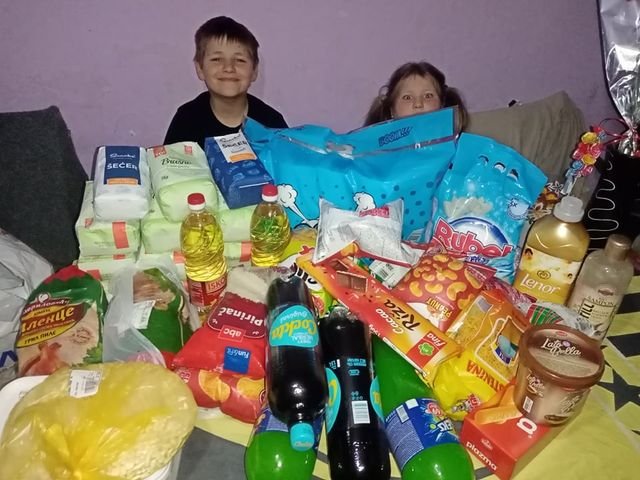 Kupovina namirnica za porodicu Živanović 2 Kupovina namirnica za porodicu Živanović 2