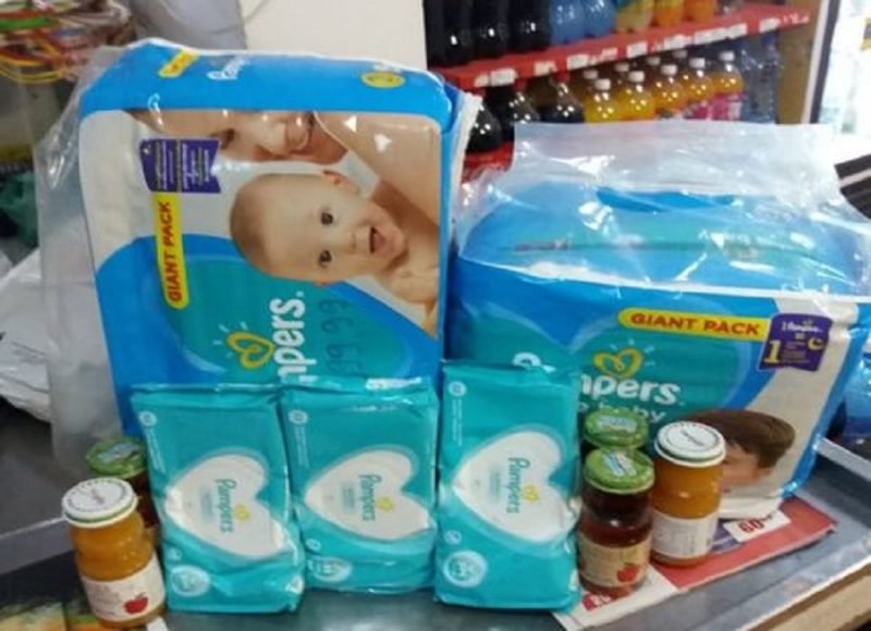 Kupovina pelena i kašica za Dajanu Lazarević 1 Kupovina pelena i kašica za Dajanu Lazarević 1