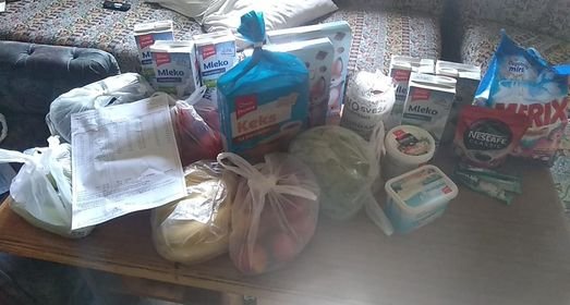 Donacija namirnica za porodicu Dunđerski 1 Donacija namirnica za porodicu Dunđerski 1