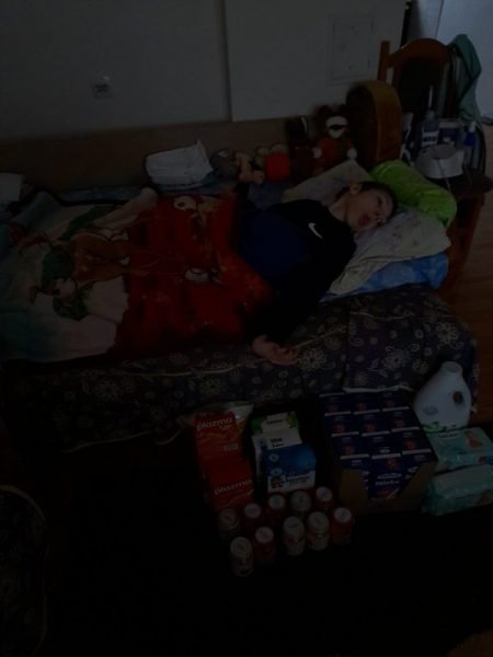 Kupovina namirnica za porodicu Apostolović 2 Kupovina namirnica za porodicu Apostolović 2