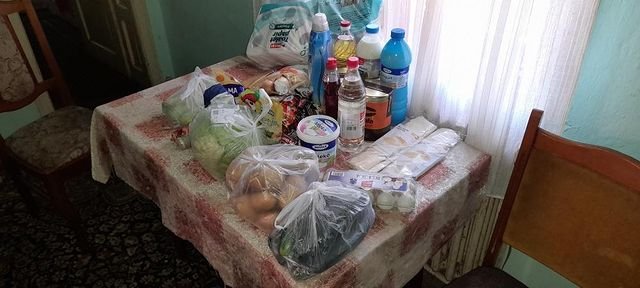 Kupovina namirnica za porodicu Slavković 1 Kupovina namirnica za porodicu Slavković 1