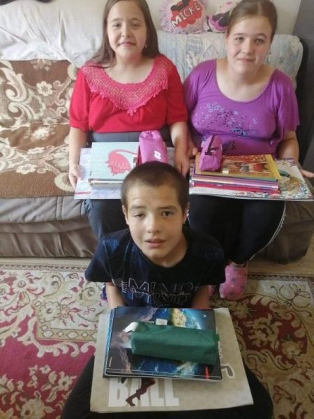 Donacija školskog pribora ugroženoj deci 9 Donacija školskog pribora ugroženoj deci 9