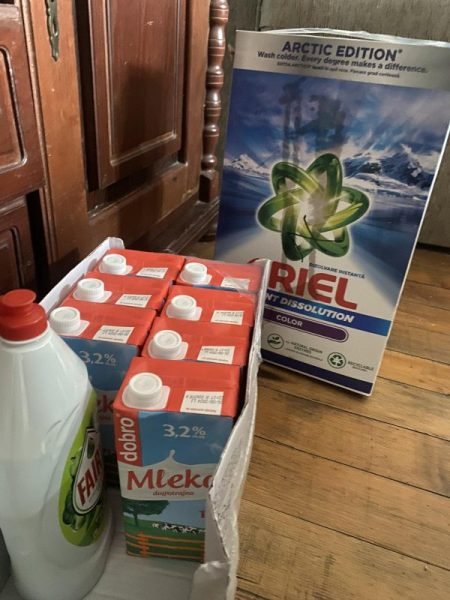 Kupovina hrane porodici Milošević 4