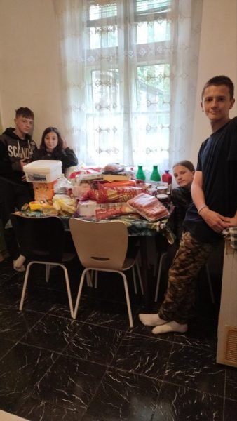 Kupovina hrane i sredstava za higijenu Stepanu i njegovoj porodici 2 Kupovina hrane i sredstava za higijenu Stepanu i njegovoj porodici 2