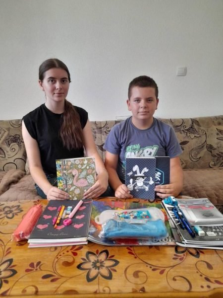 Kupovina školskog pribora ugroženoj deci 5