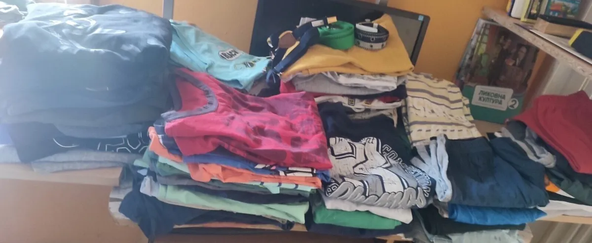 Donacija garderobe Anđelku Stevanoviću iz Jagodine 1 Donacija garderobe Anđelku Stevanoviću iz Jagodine 1