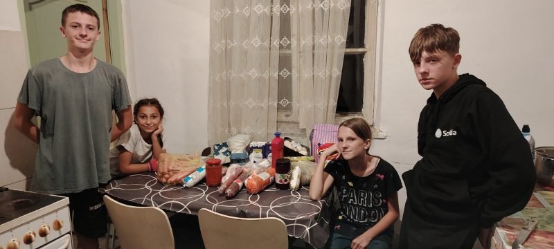 Kupovina hrane Stepanu i njegovoj porodici 1