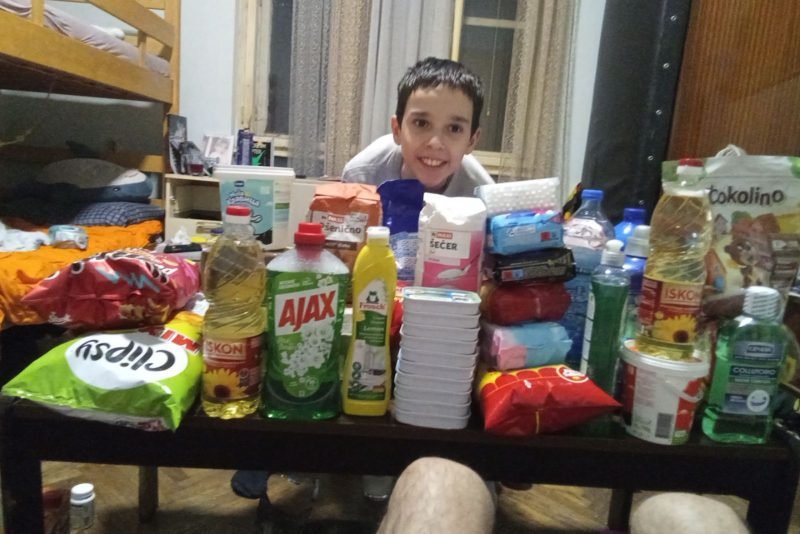 Kupovina namirnica porodici Jovanović iz Beograda