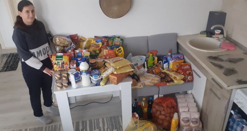 Kupovina namirnica porodici Stančulj
