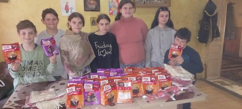 Robna donacija porodici Kačikola /PIP Food Group/