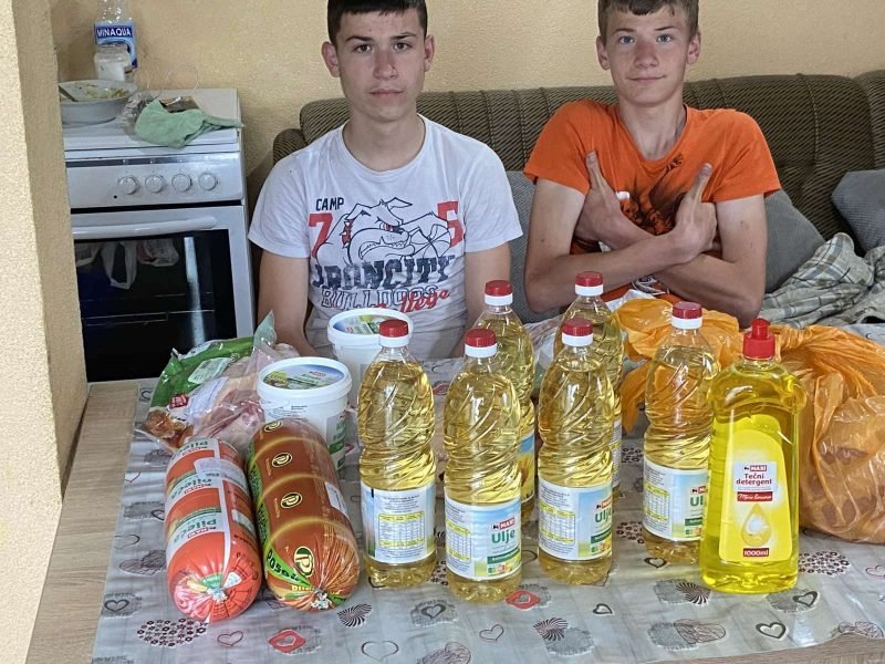 Kupovina hrane porodici Filimonović 2 Kupovina hrane porodici Filimonović 2