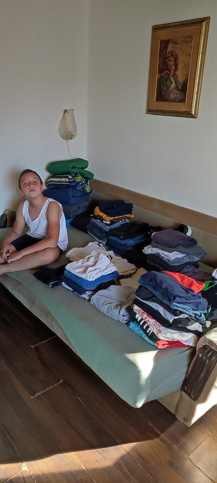 Donacija očuvane i nove garderobe porodici Stevanović iz Jagodine 3 Donacija očuvane i nove garderobe porodici Stevanović iz Jagodine 3