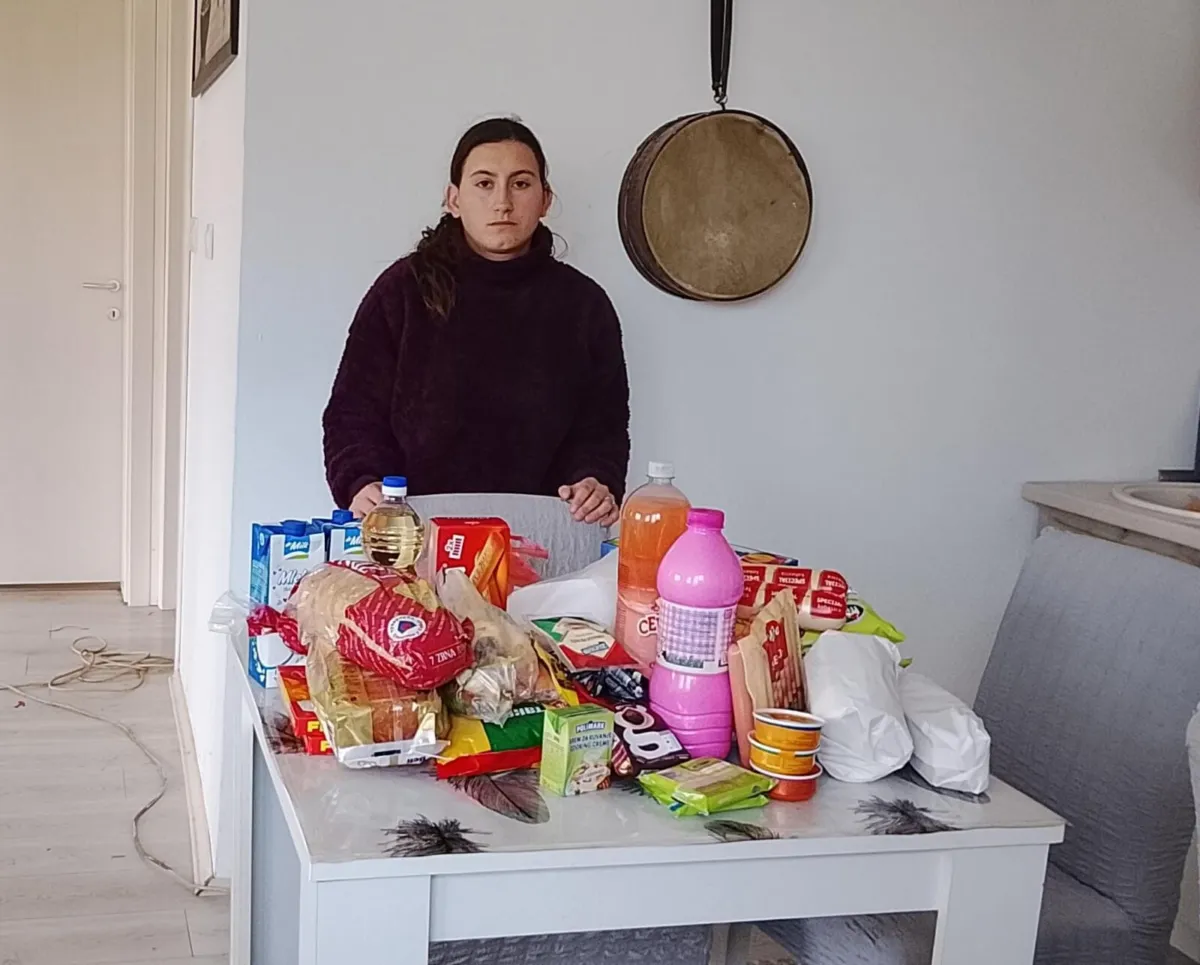 Kupovina namirnica porodici Stančulj 1
