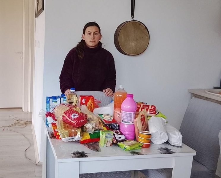 Kupovina namirnica porodici Stančulj