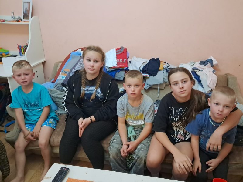 Donacija garderobe porodici Stevanović 2 Donacija garderobe porodici Stevanović 2