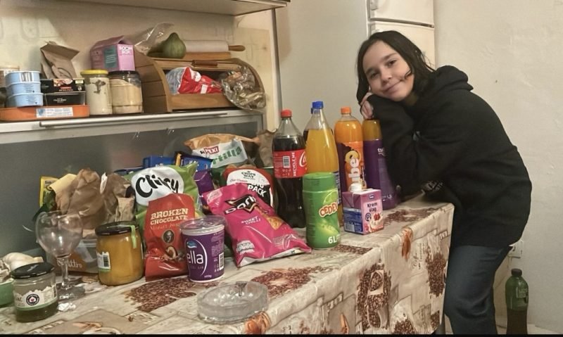 Kupovina namirnica za skromnu proslavu Dušanovog rođendana