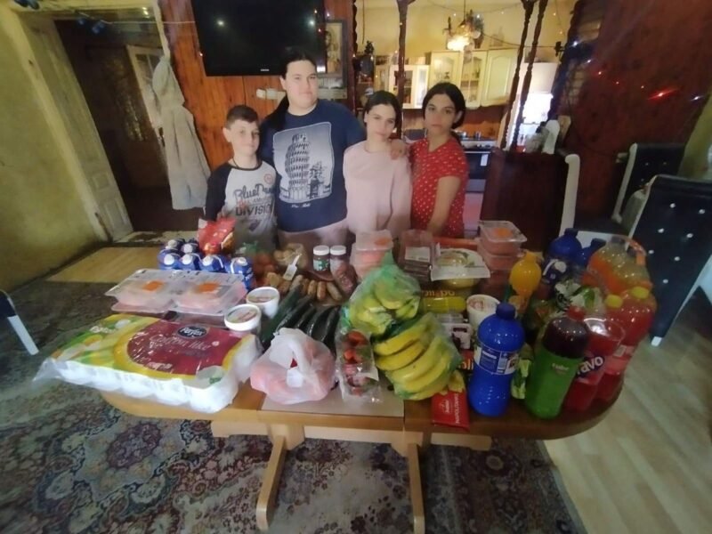 Kupovina namirnica porodici Kačikola – uspešna akcija