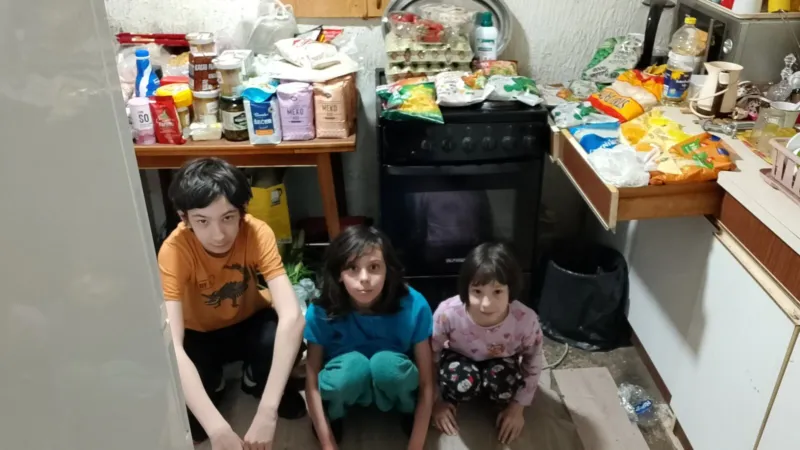 Food and hygiene supplies for the Dunđerski family – April 2026