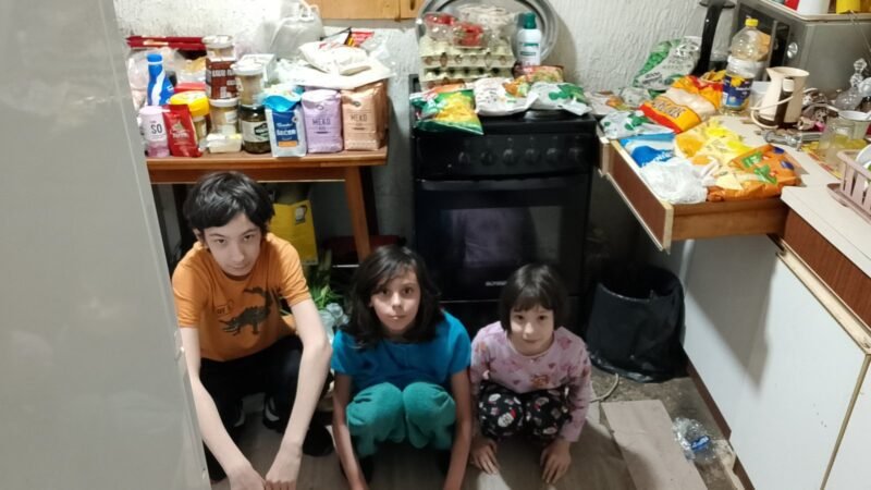 Kupovina hrane i sredstava za higijenu porodici Dunđerski – uspešna akcija