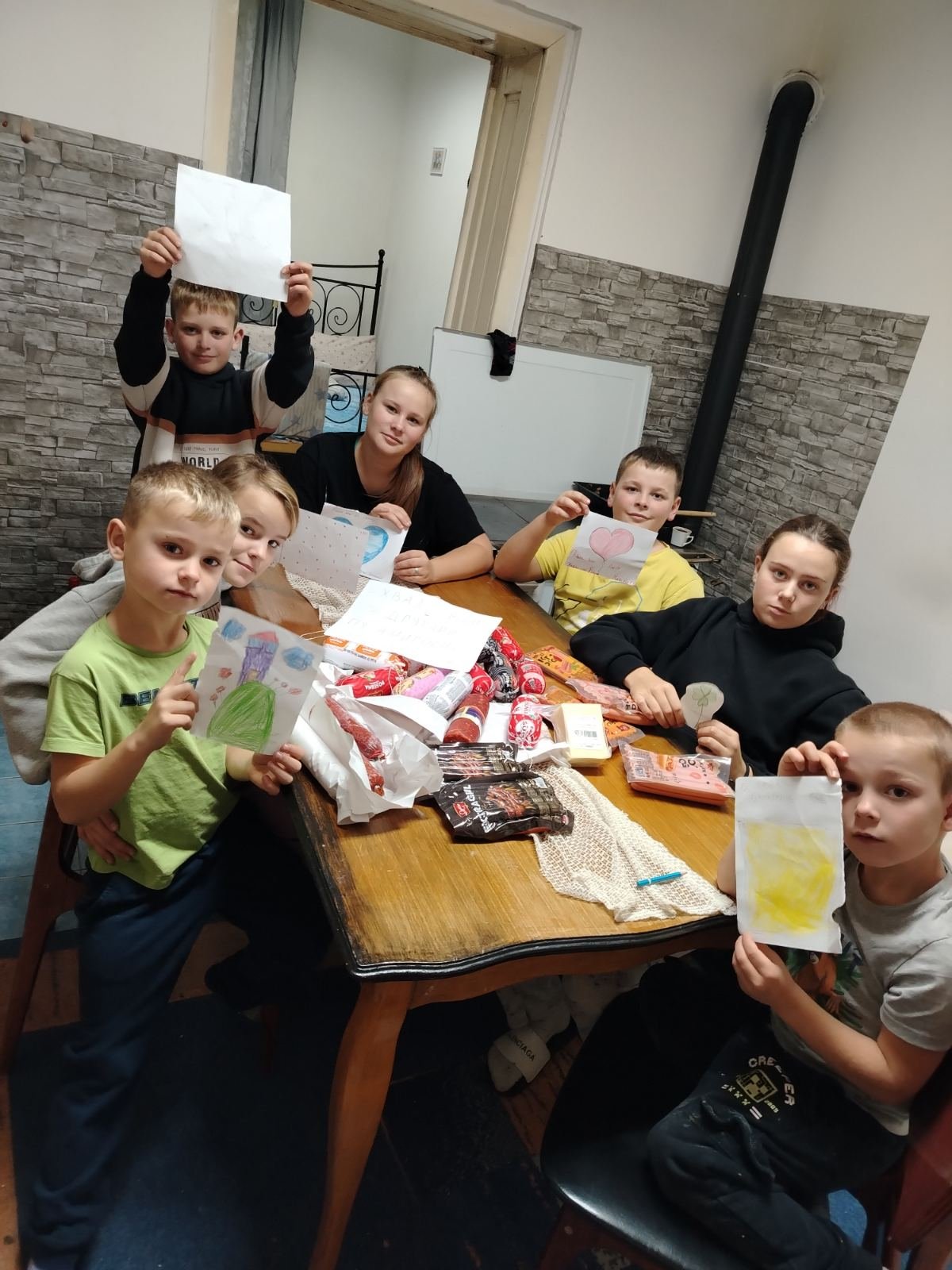 Namirnice i sredstva za higijenu za porodicu Stevanović iz Surdulice iz akcije PU Amigosi